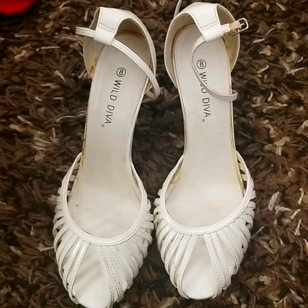 Women's shoes